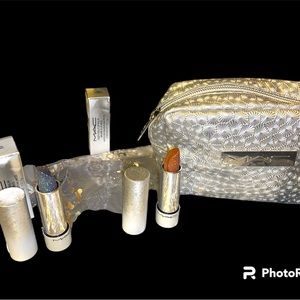 Mac Cosmetics Fizzy Feels Lip Balm Taste for Bubbles & Shiver Shimmy Set